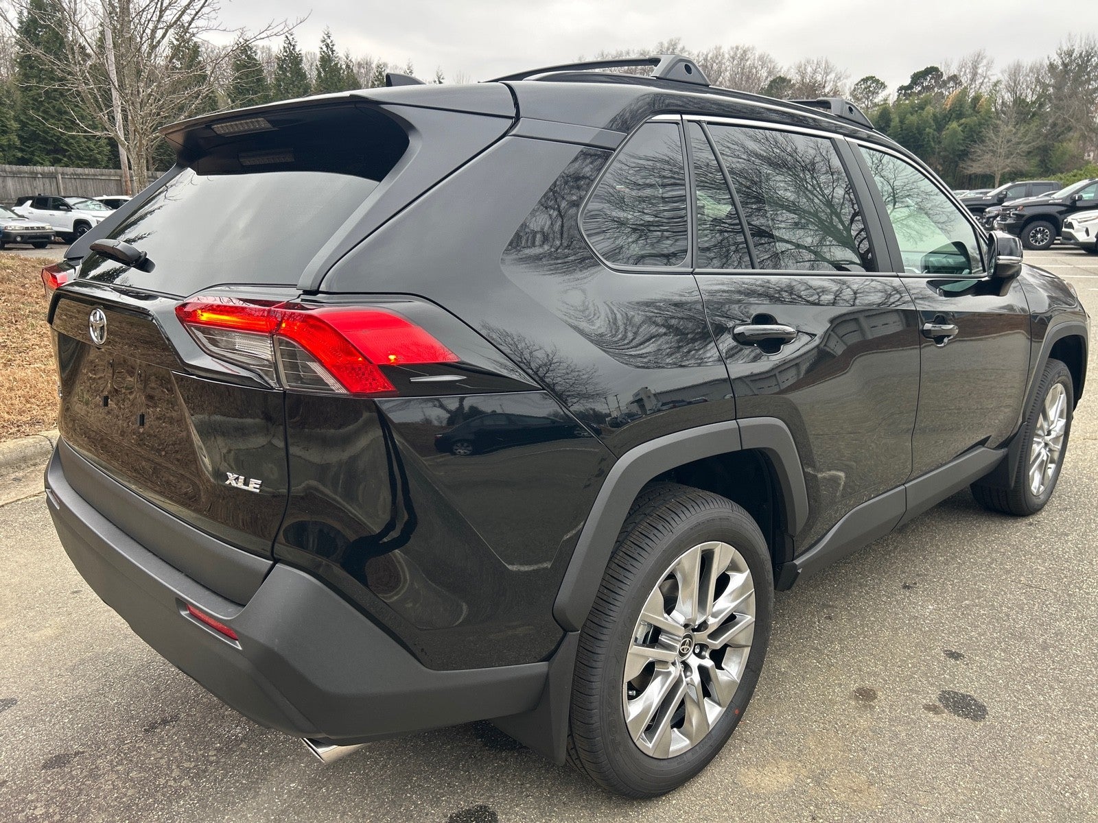 2025 Toyota RAV4 XLE Premium