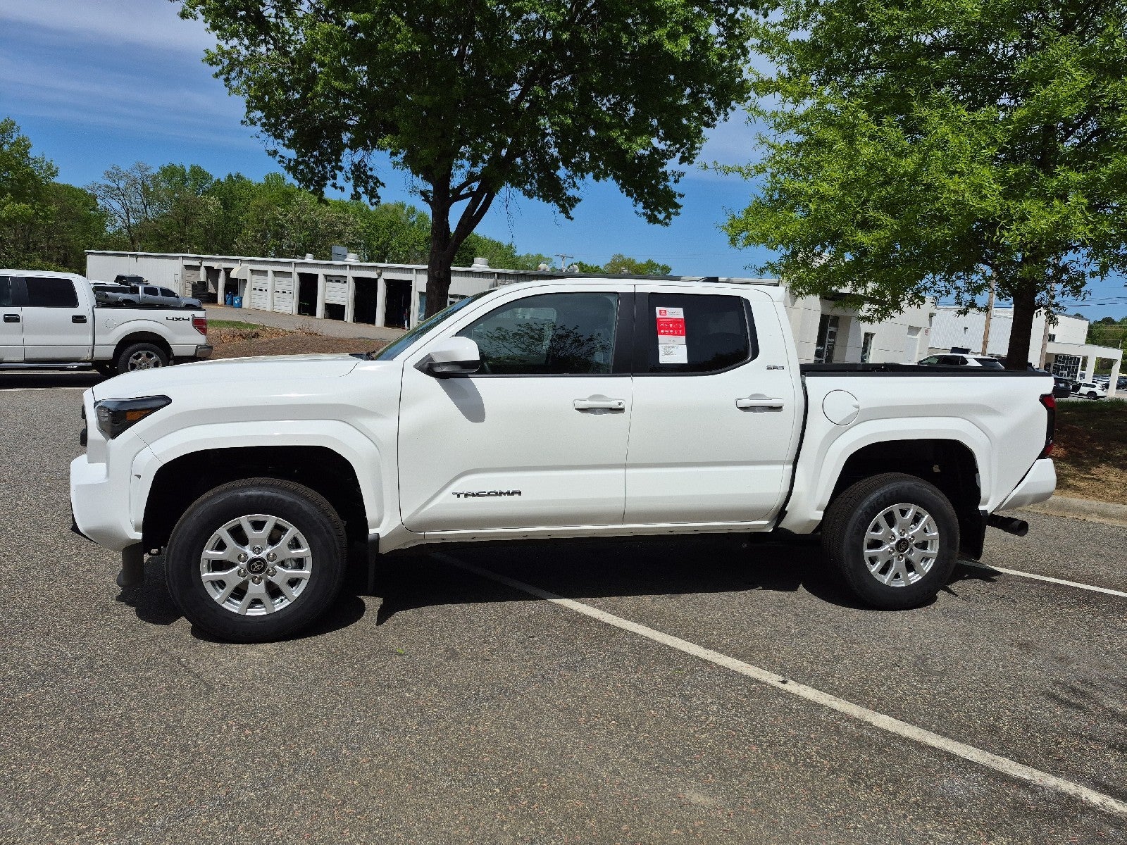 2026 Toyota Tacoma 2WD 2WD DOUBLE SR5 5'