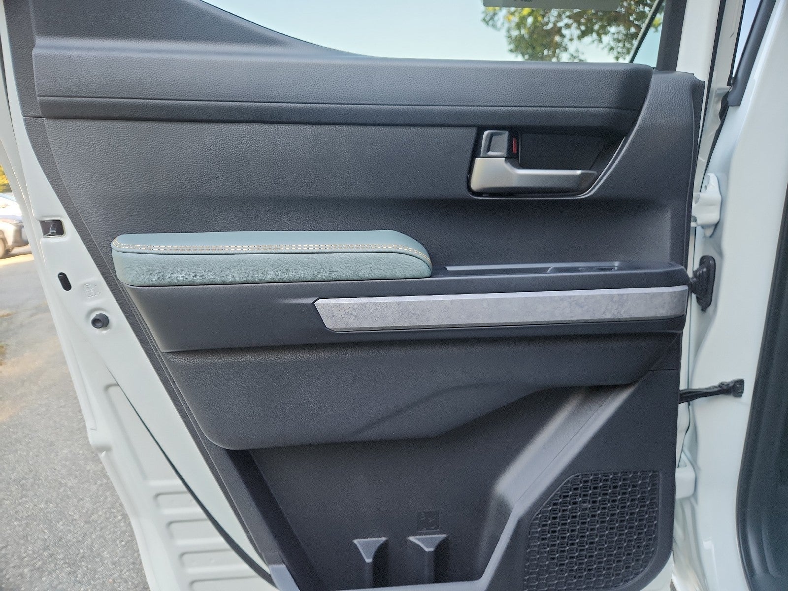 2026 Toyota Tacoma i-FORCE MAX Trailhunter