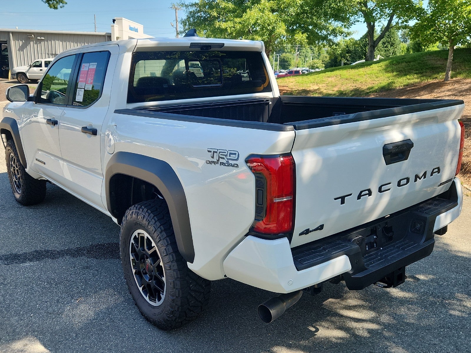 2026 Toyota Tacoma i-FORCE MAX TRD Off-Road i-FORCE MAX