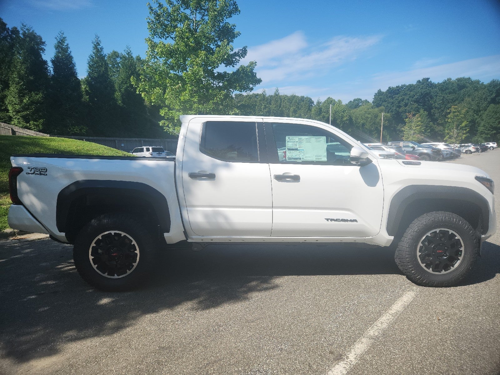 2026 Toyota Tacoma i-FORCE MAX TRD Off-Road i-FORCE MAX