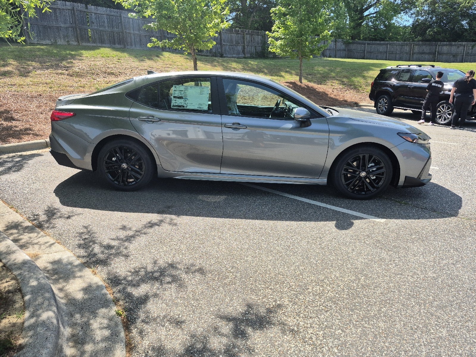 2026 Toyota Camry 4DR CVT HYB SE