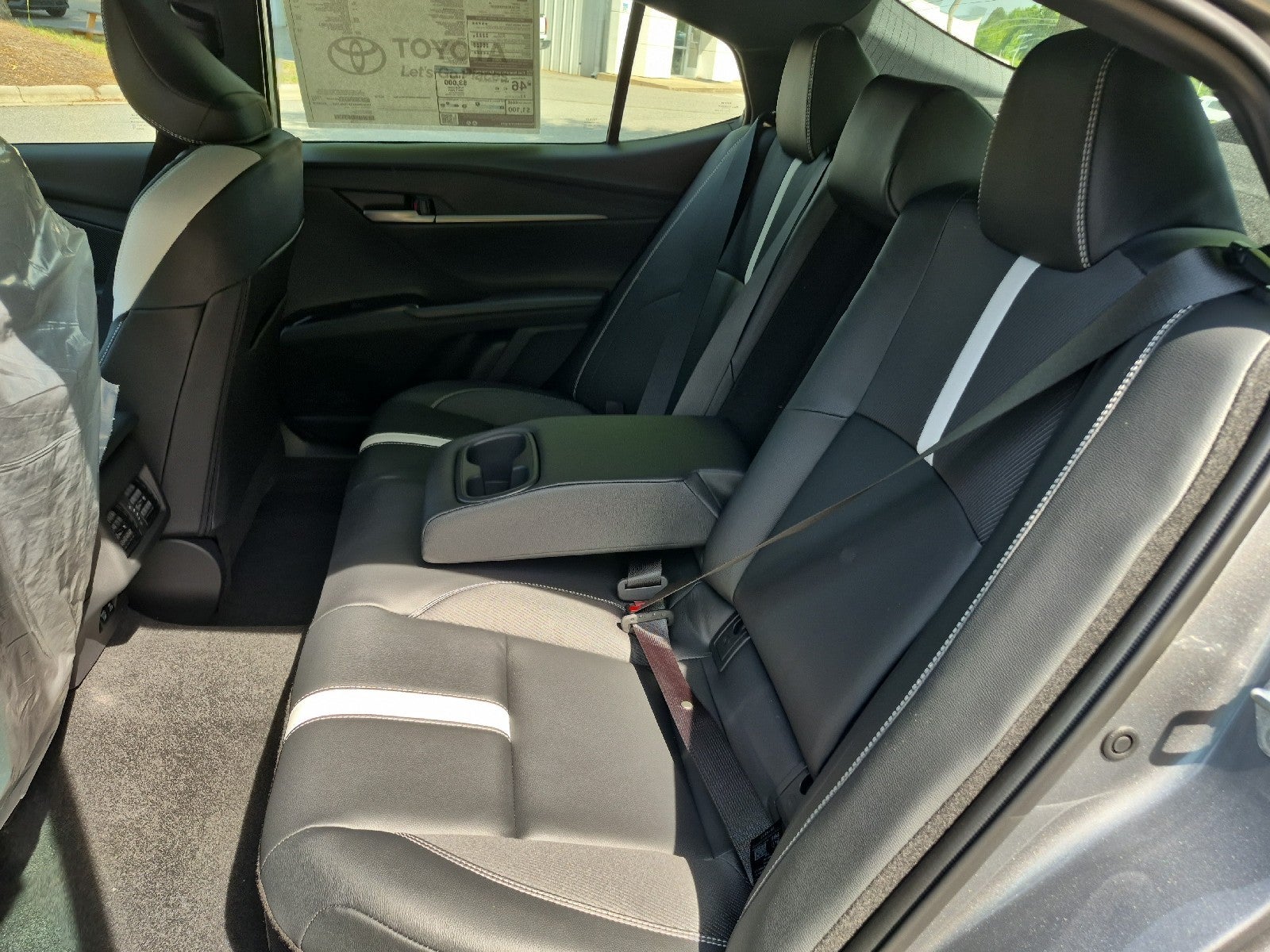 2026 Toyota Camry 4DR CVT HYB SE