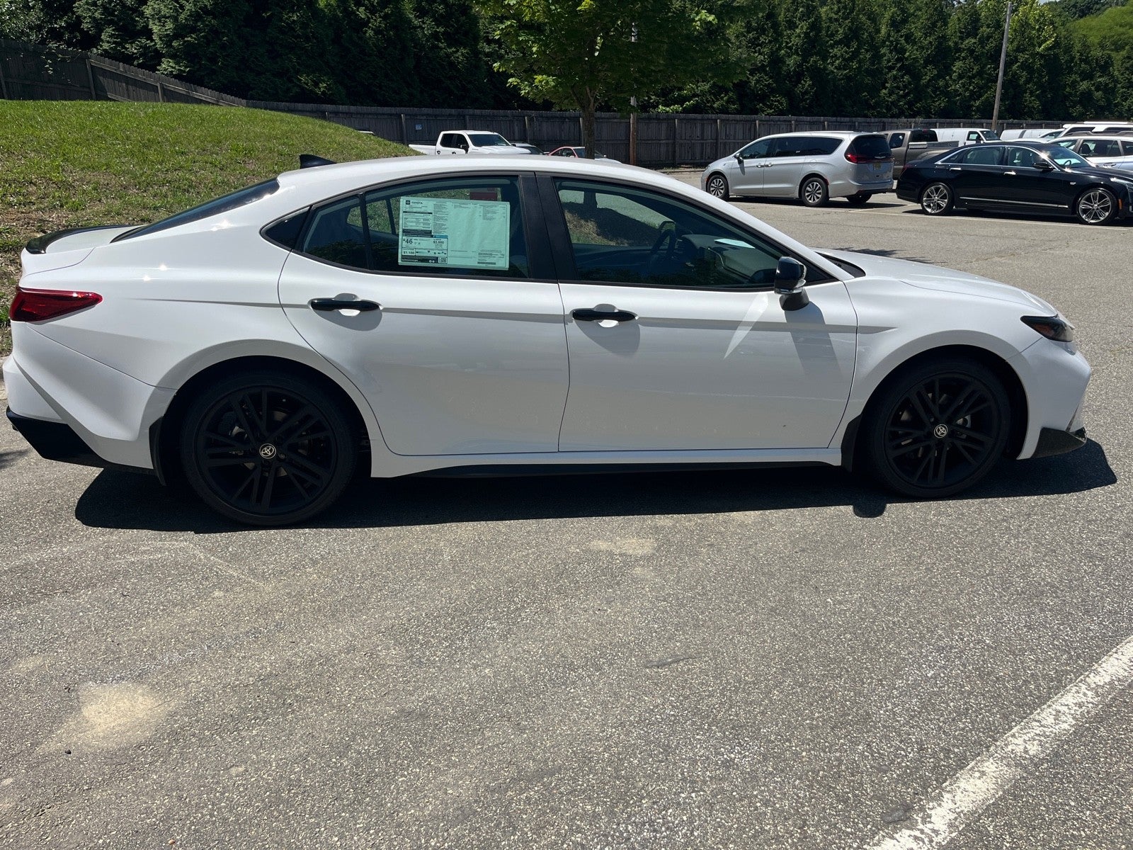 2026 Toyota Camry 4DR CVT HYB NIGHTSHA