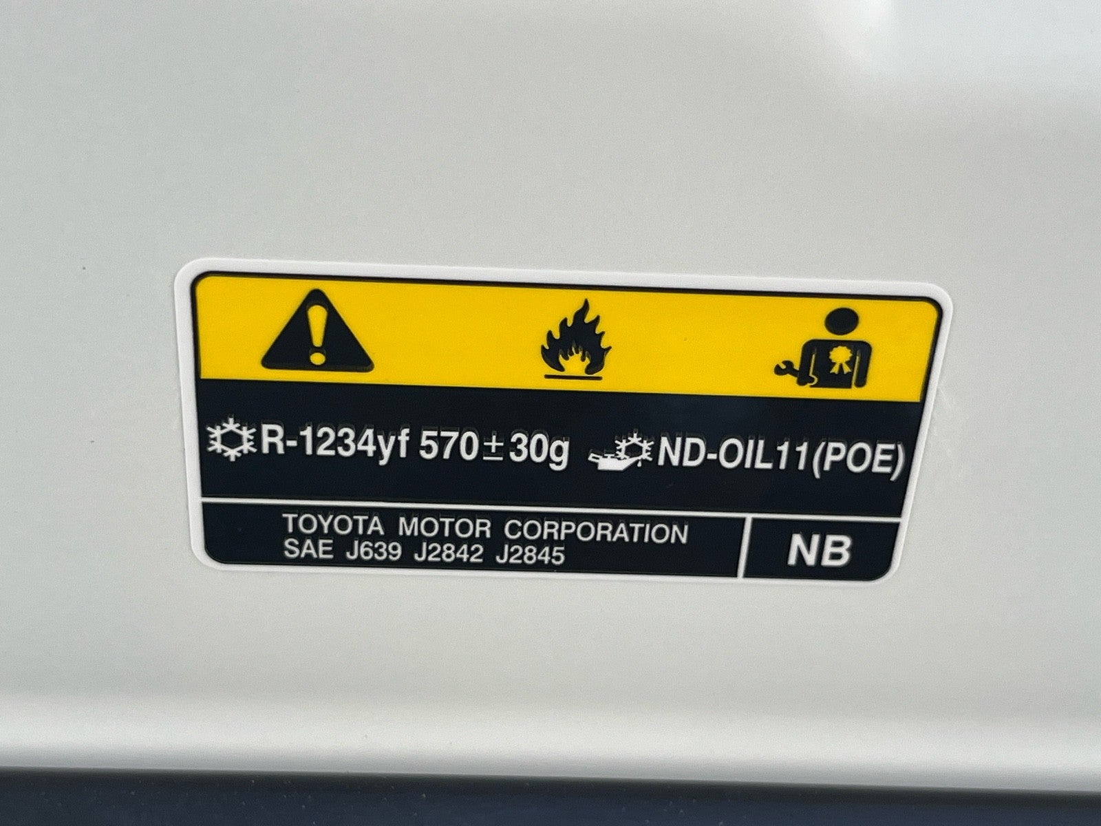 2026 Toyota Camry 4DR CVT HYB NIGHTSHA