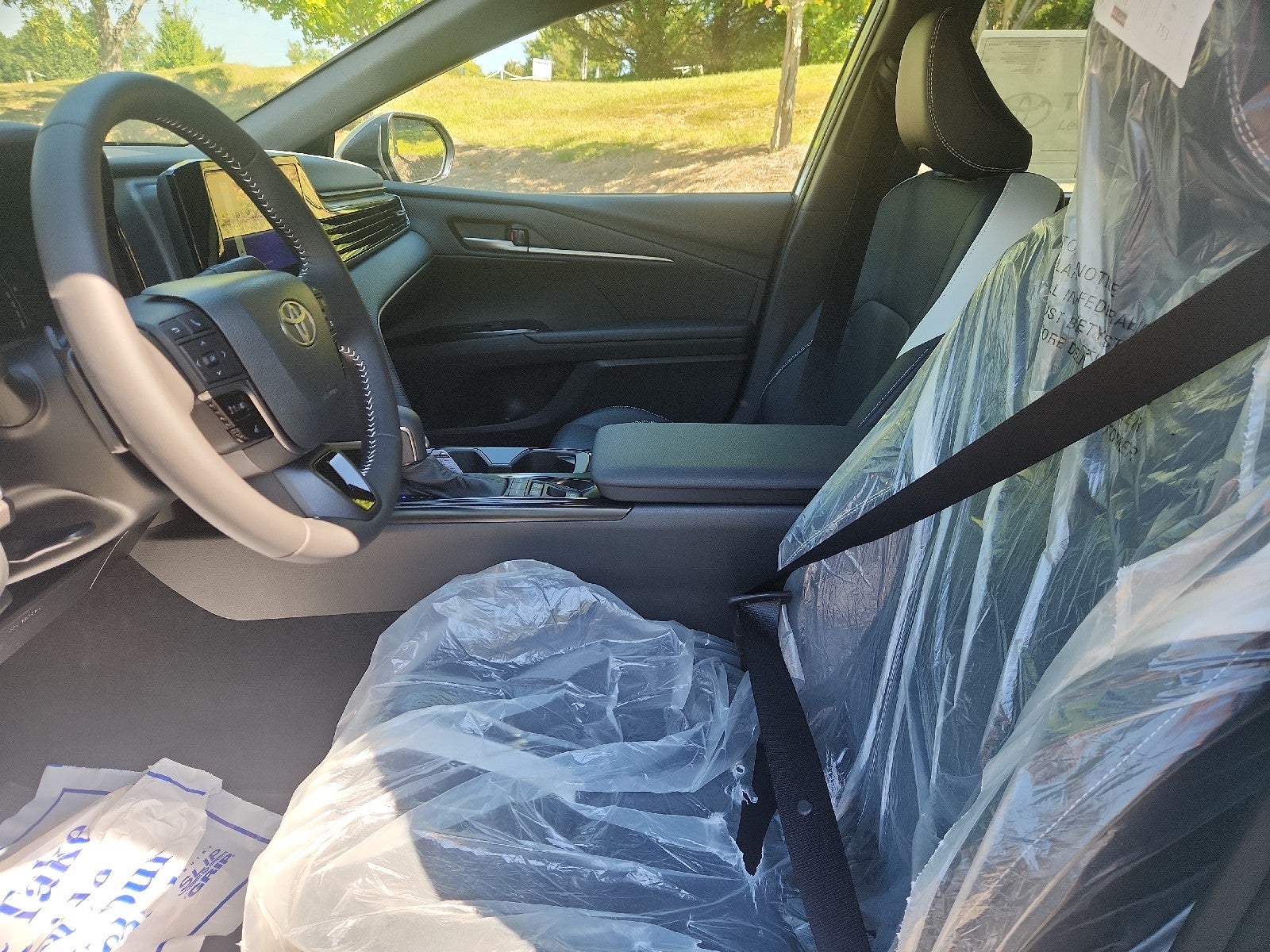 2026 Toyota Camry Hybrid SE