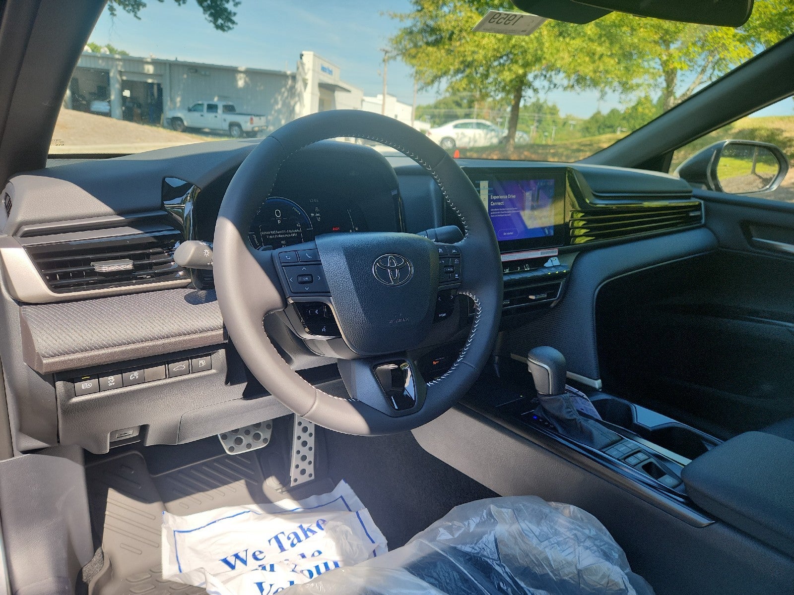 2026 Toyota Camry Hybrid SE