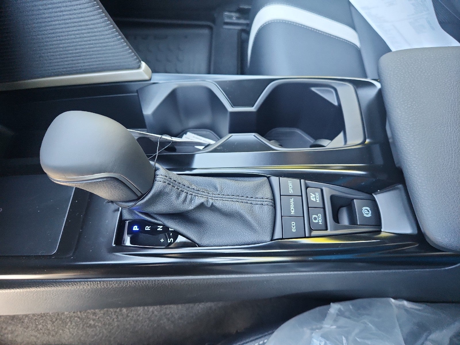 2026 Toyota Camry Hybrid SE