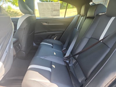 2026 Toyota Camry Hybrid SE