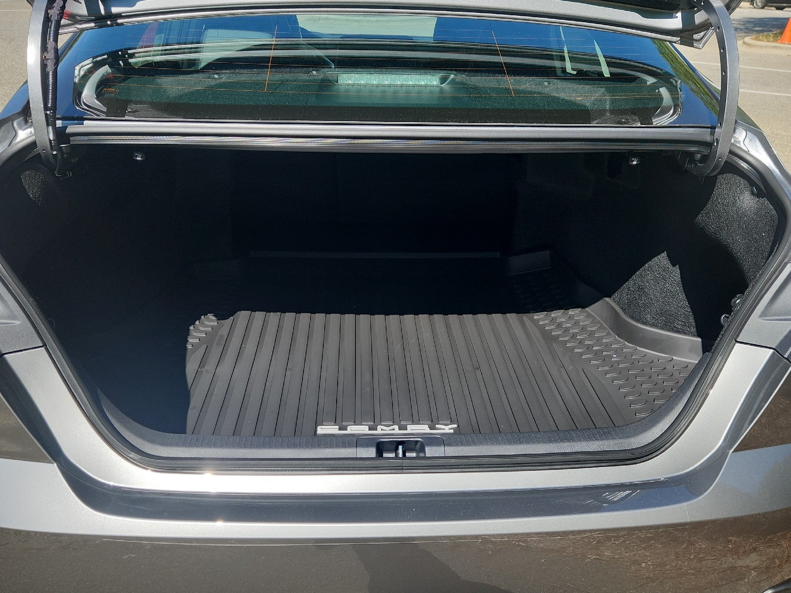 2026 Toyota Camry Hybrid SE