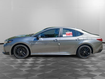 2026 Toyota Camry Hybrid SE