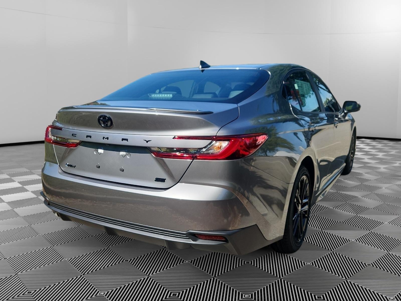 2026 Toyota Camry Hybrid SE