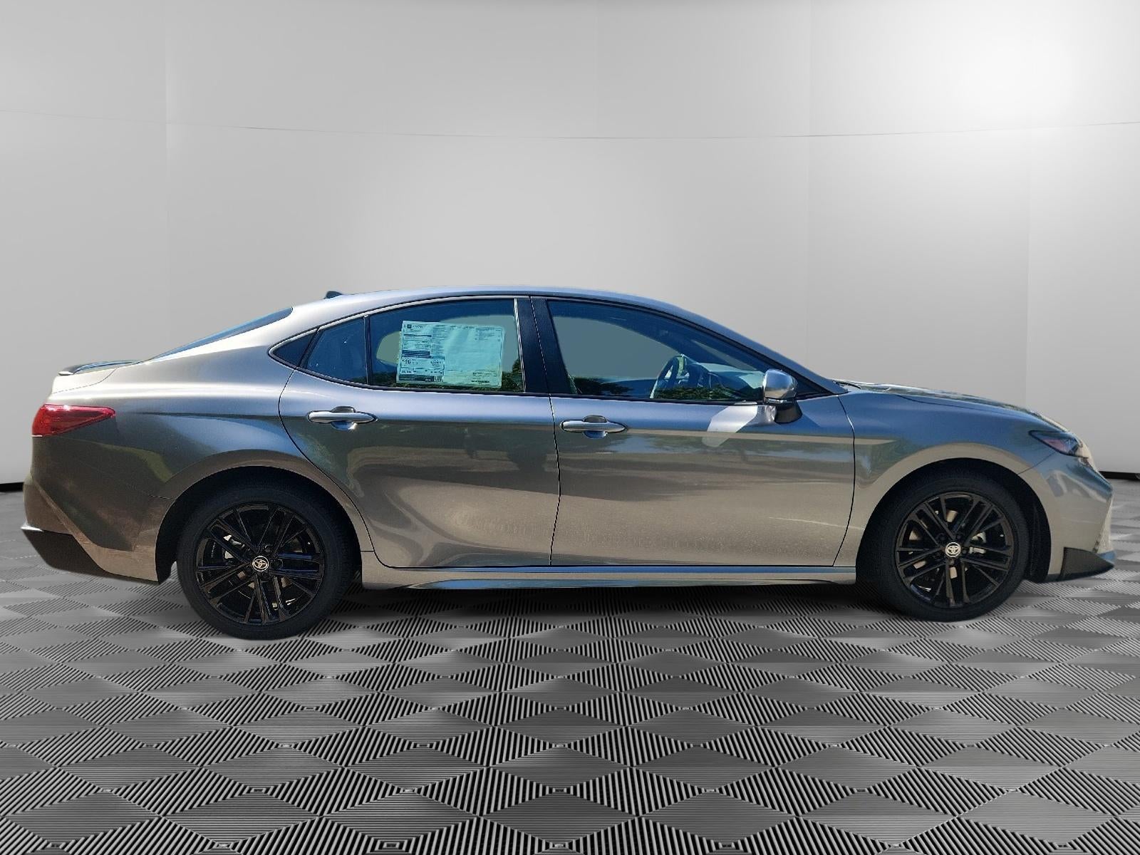 2026 Toyota Camry Hybrid SE
