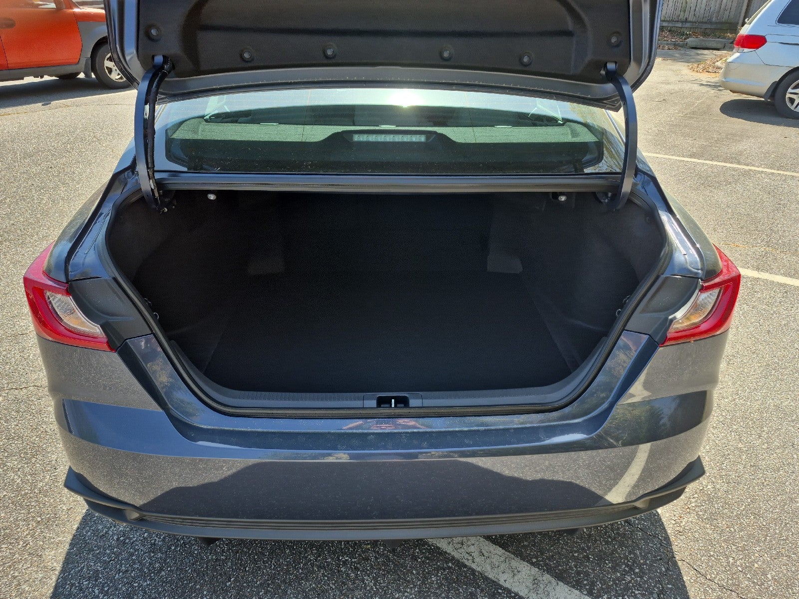 2026 Toyota Camry 4DR CVT HYB SE