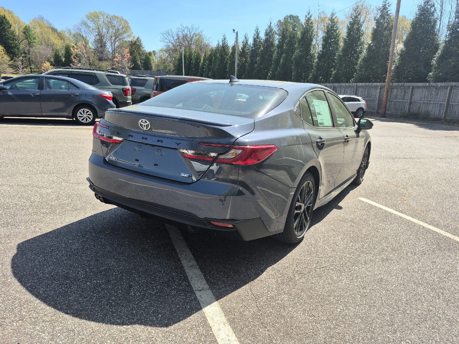 2026 Toyota Camry 4DR CVT HYB SE