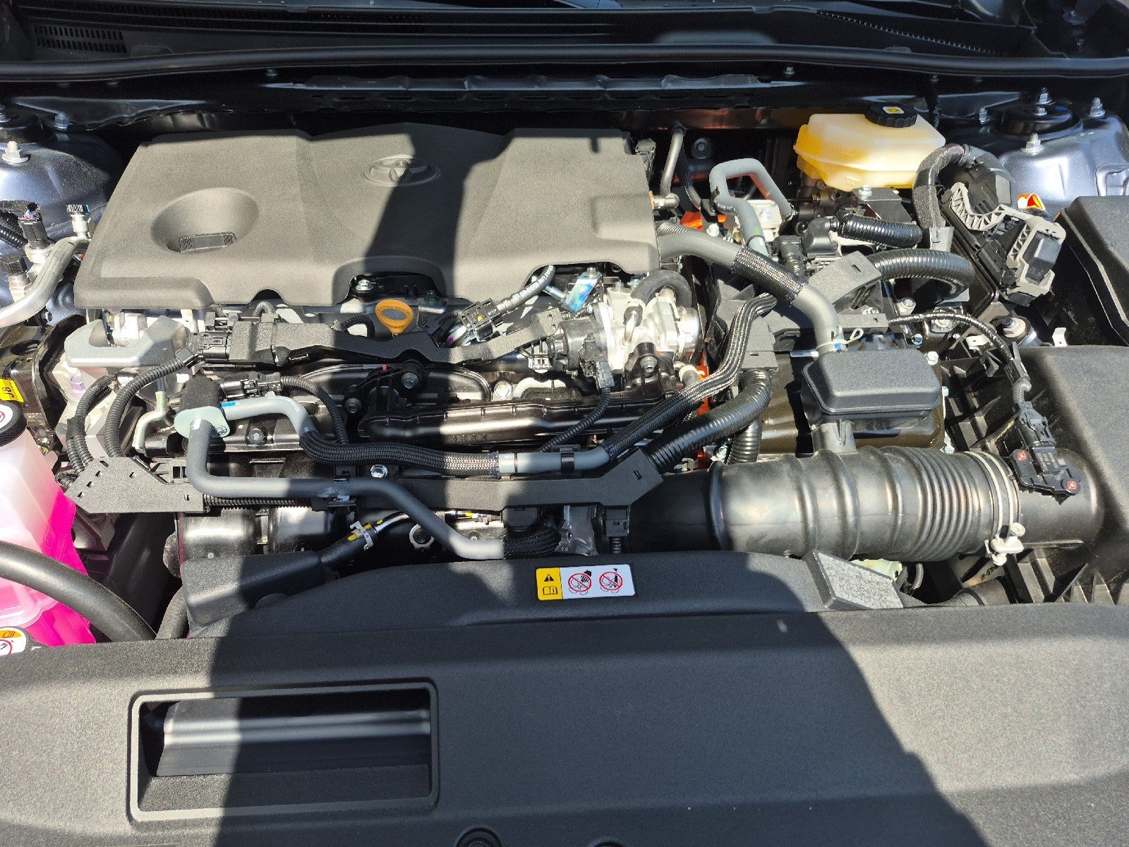 2026 Toyota Camry 4DR CVT HYB SE