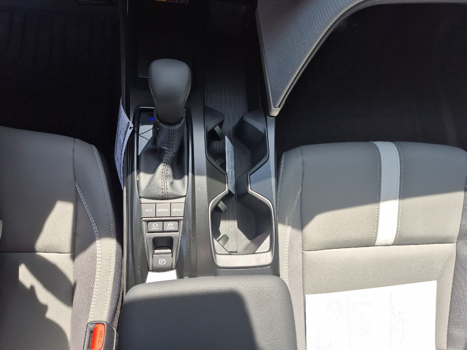 2026 Toyota Camry 4DR CVT HYB SE