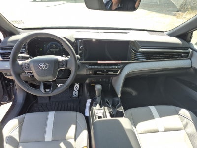 2026 Toyota Camry 4DR CVT HYB SE