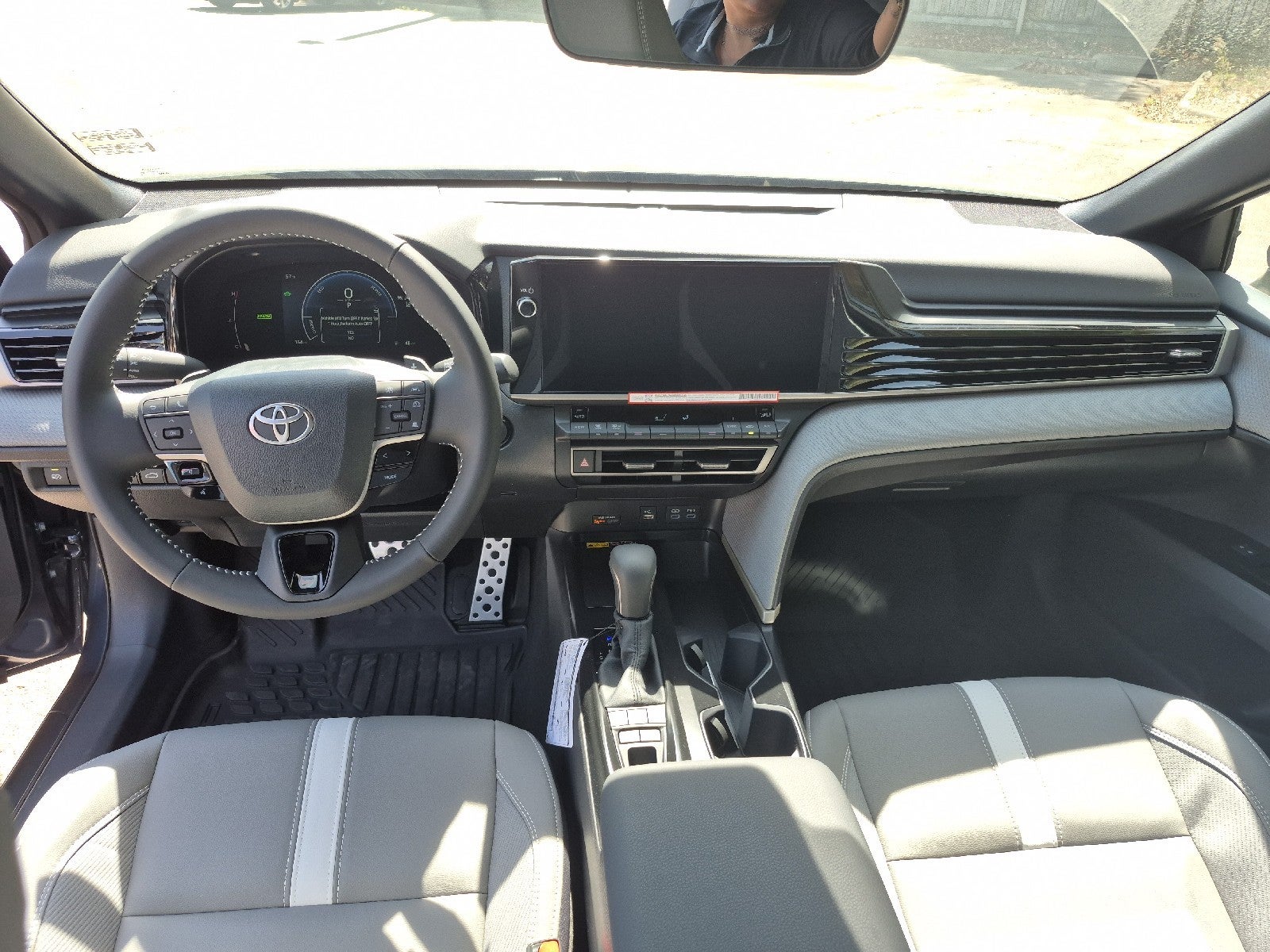 2026 Toyota Camry 4DR CVT HYB SE