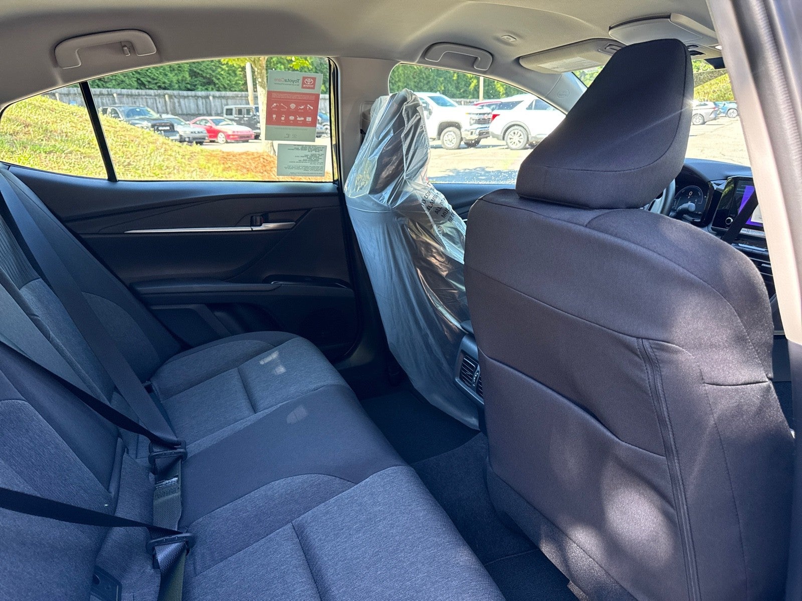2026 Toyota Camry 4DR CVT HYB LE