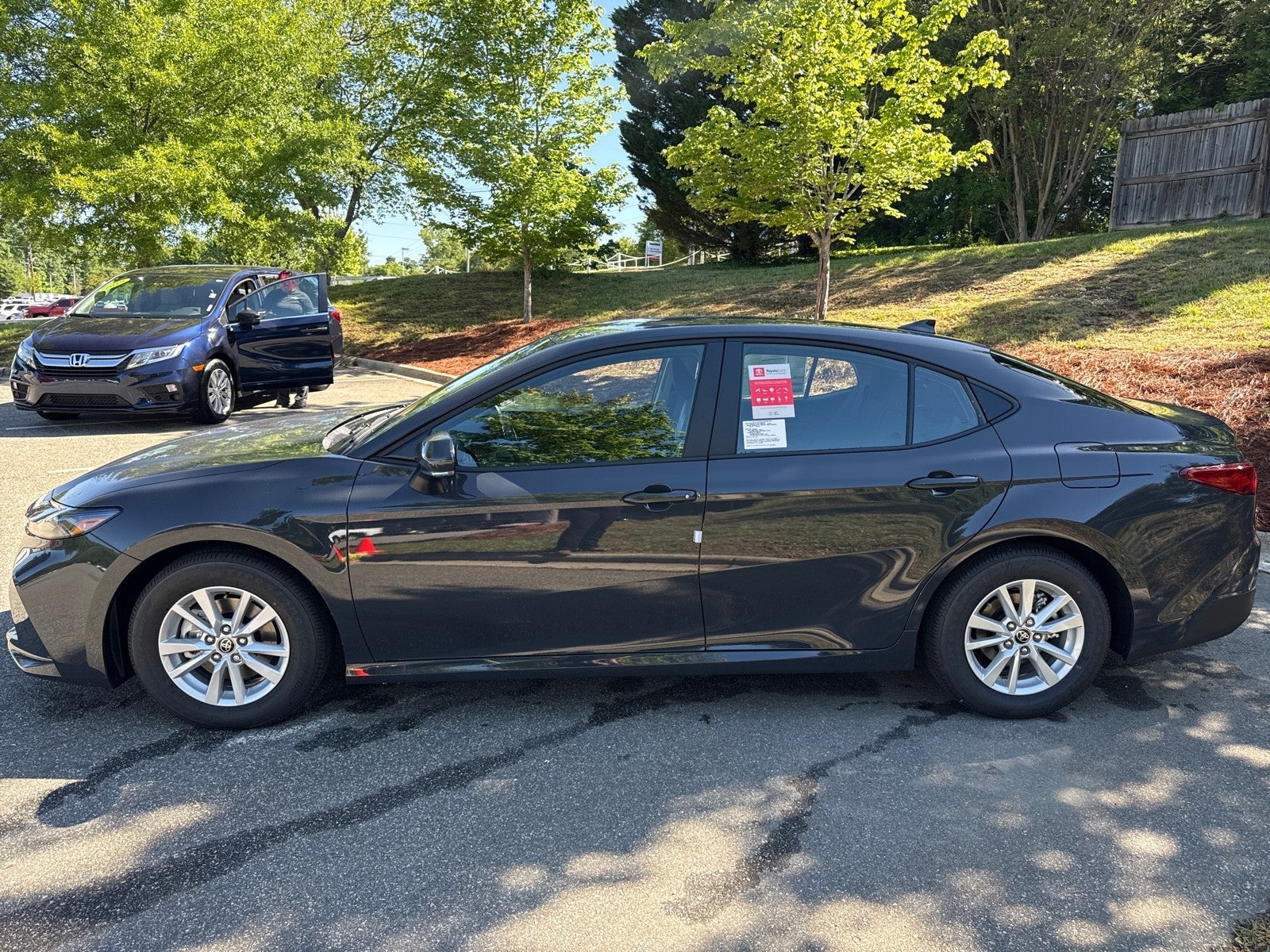 2026 Toyota Camry 4DR CVT HYB LE