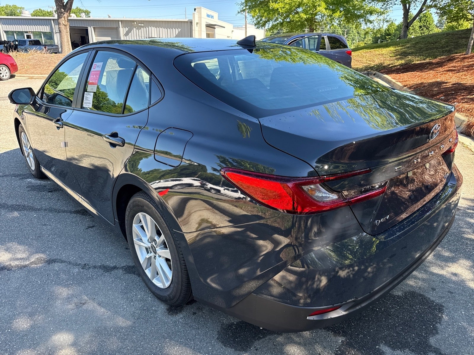 2026 Toyota Camry 4DR CVT HYB LE