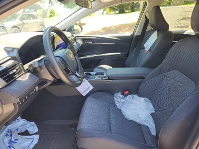 2026 Toyota Camry 4DR CVT HYB LE