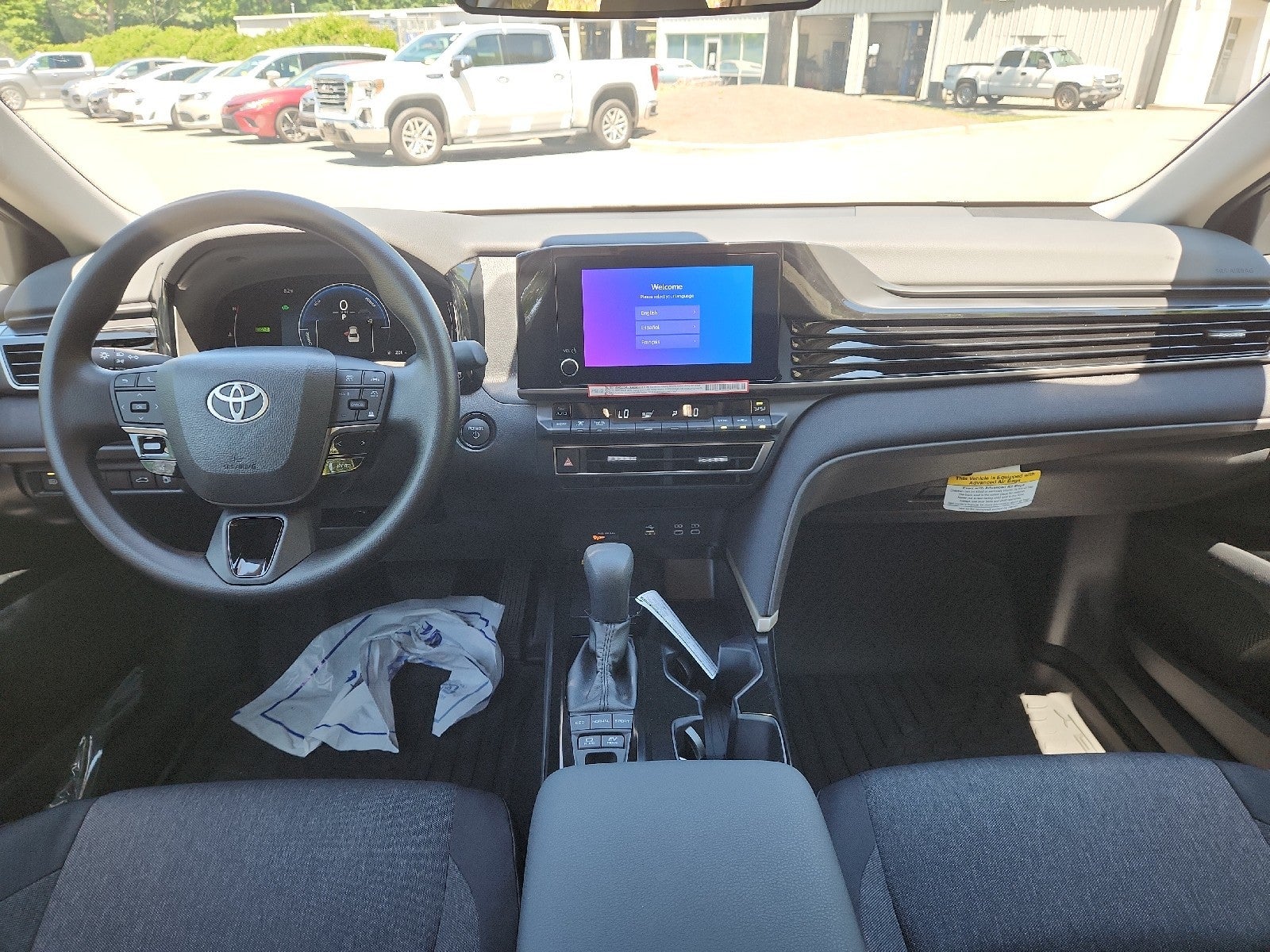 2026 Toyota Camry 4DR CVT HYB LE