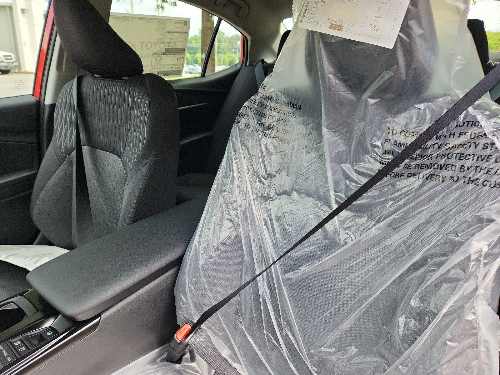 2026 Toyota Camry 4DR CVT HYB LE