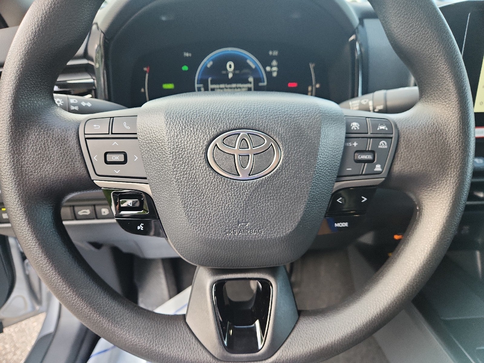 2026 Toyota Camry 4DR CVT HYB LE