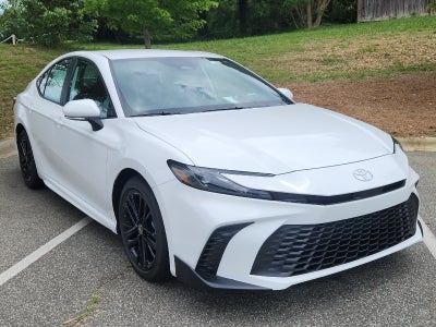 2026 Toyota Camry 4DR CVT HYB SE