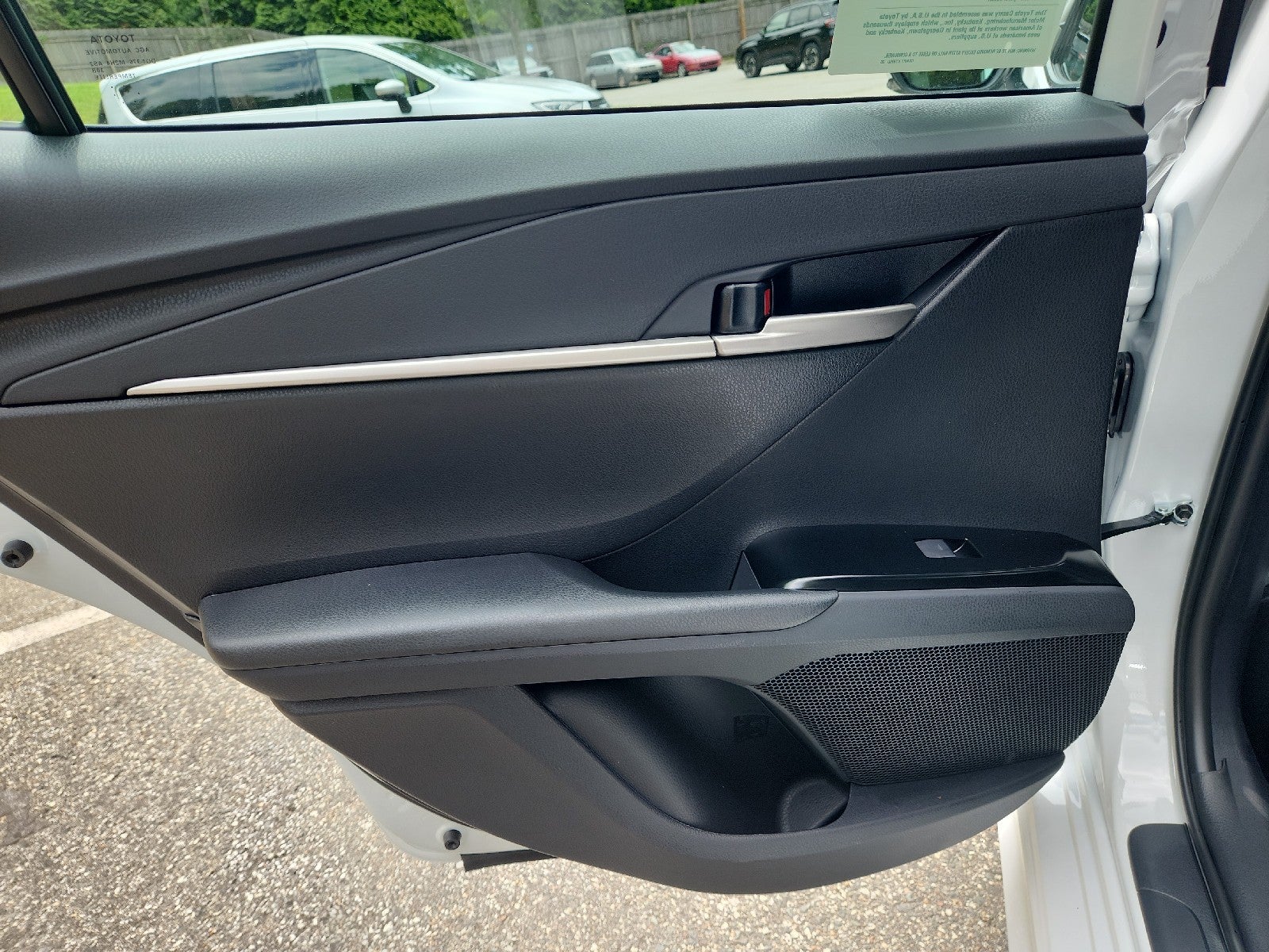 2026 Toyota Camry 4DR CVT HYB SE