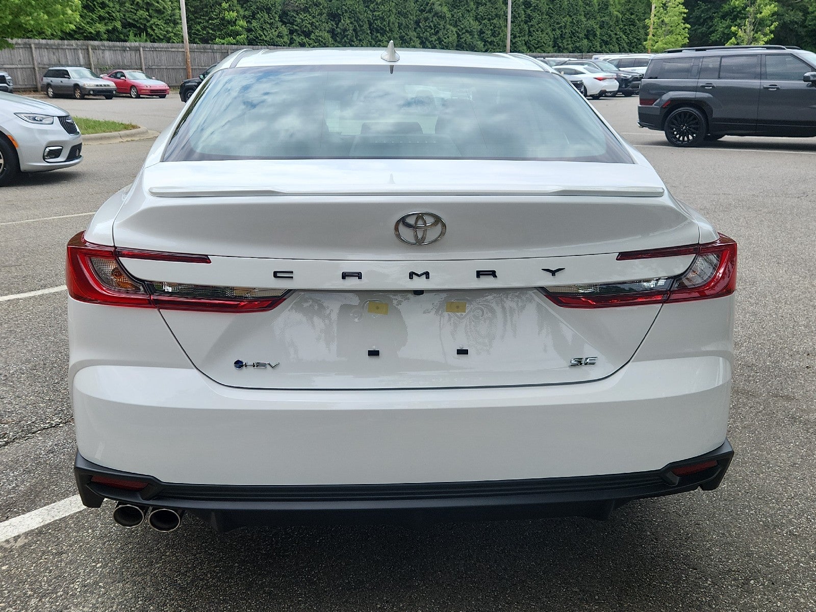 2026 Toyota Camry 4DR CVT HYB SE