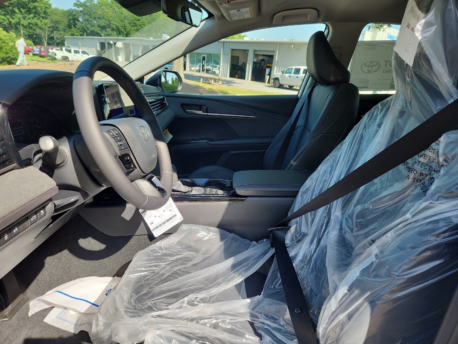 2026 Toyota Camry 4DR CVT HYB XLE