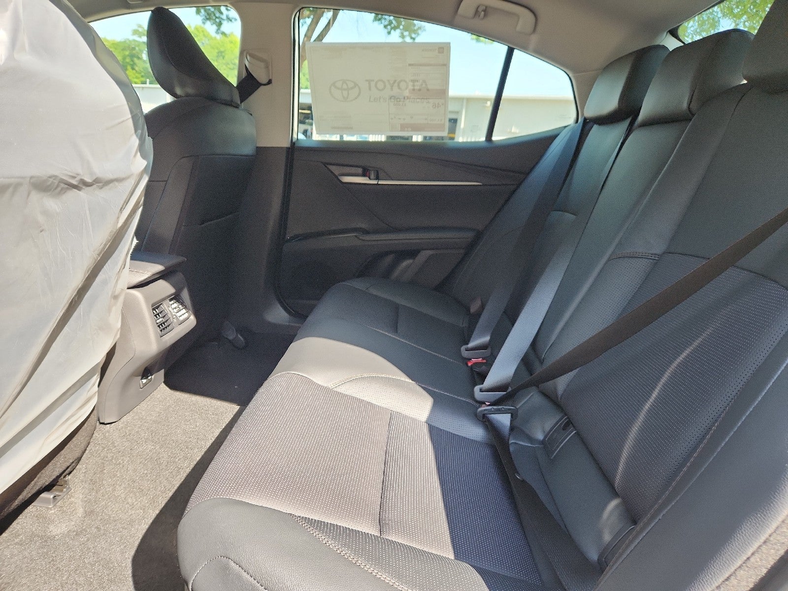 2026 Toyota Camry 4DR CVT HYB XLE
