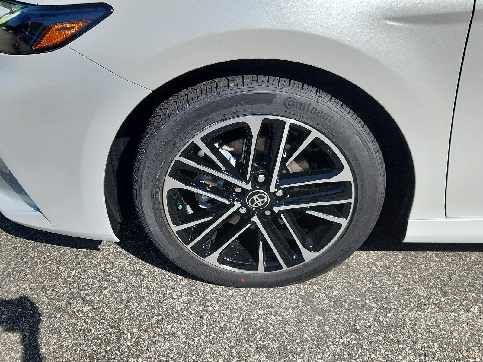 2026 Toyota Camry 4DR CVT HYB XLE