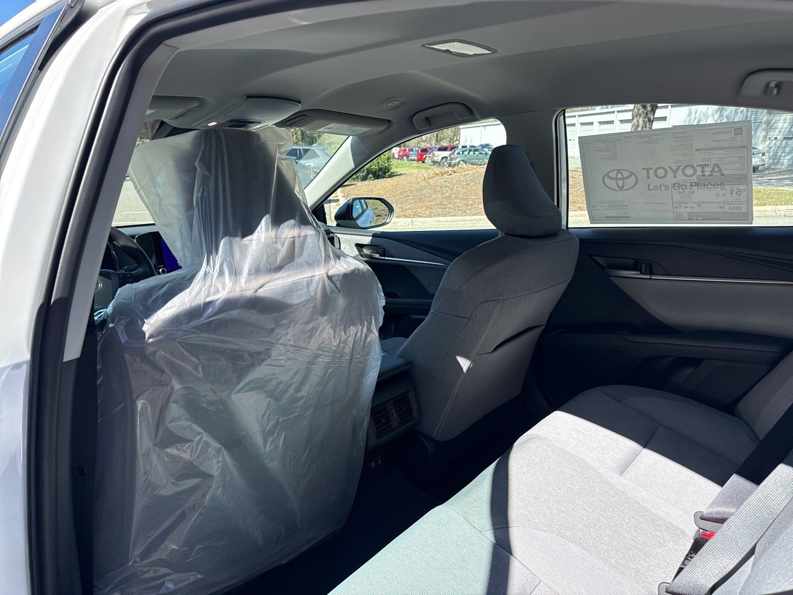 2026 Toyota Camry 4DR CVT HYB LE