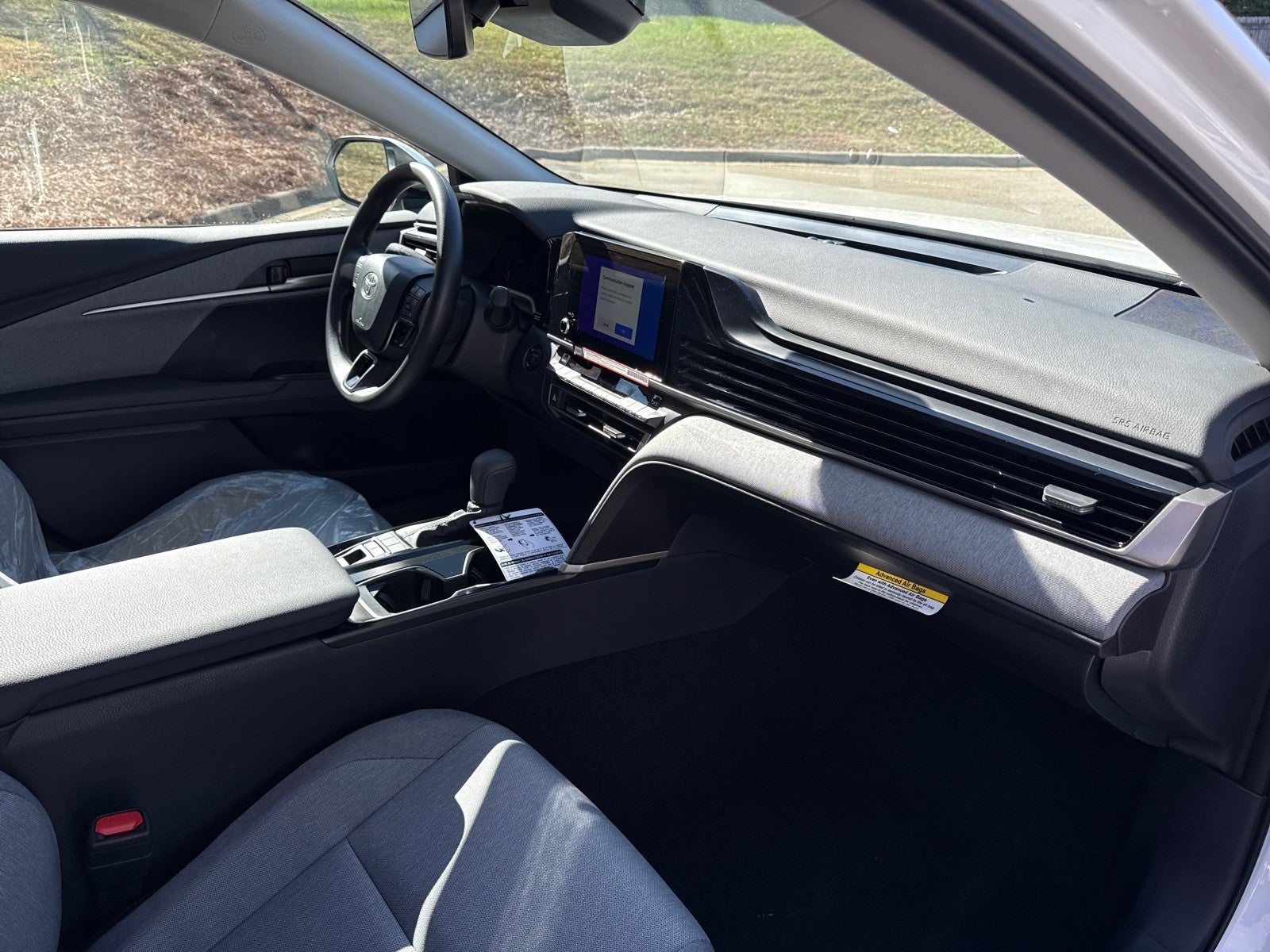 2026 Toyota Camry 4DR CVT HYB LE