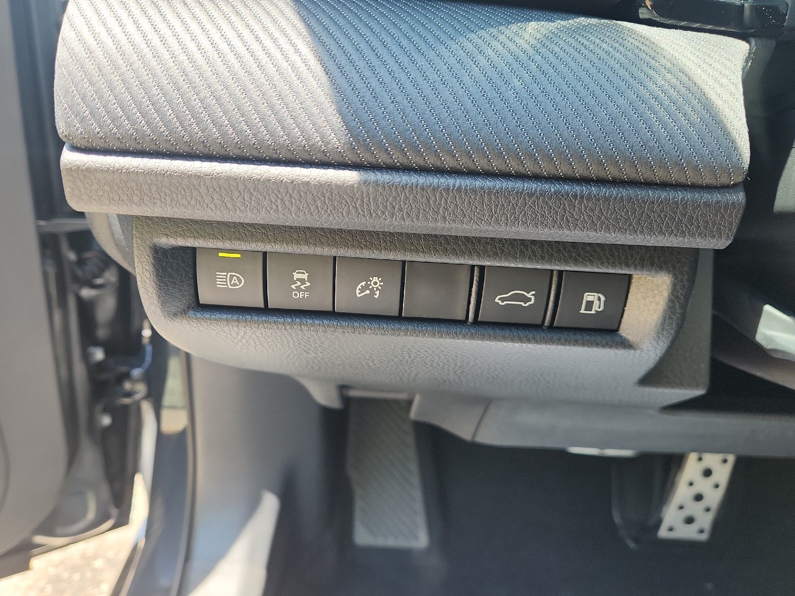 2026 Toyota Camry 4DR CVT HYB SE