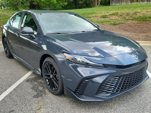 2026 Toyota Camry 4DR CVT HYB SE