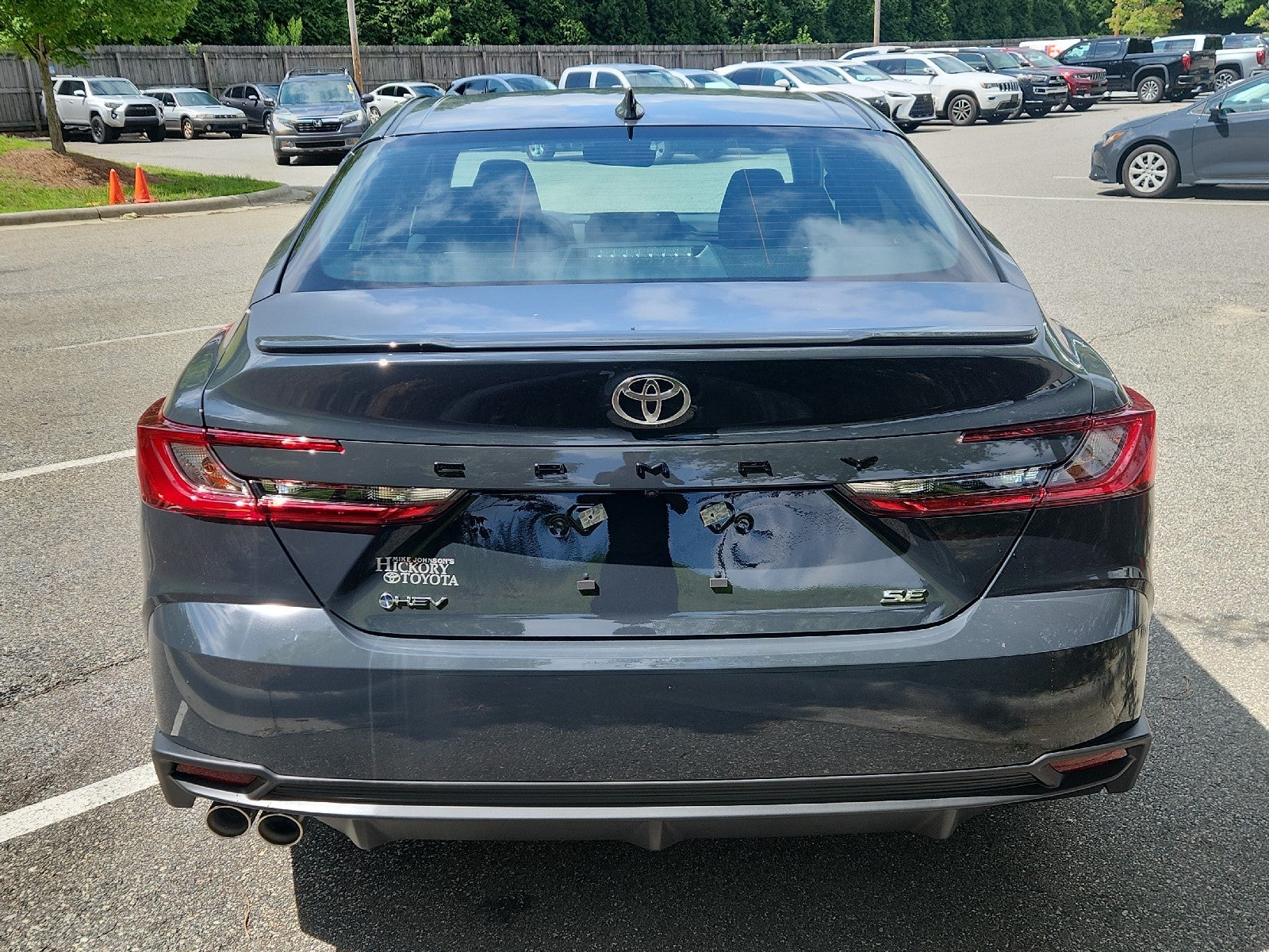 2026 Toyota Camry 4DR CVT HYB SE