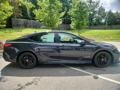 2026 Toyota Camry 4DR CVT HYB SE