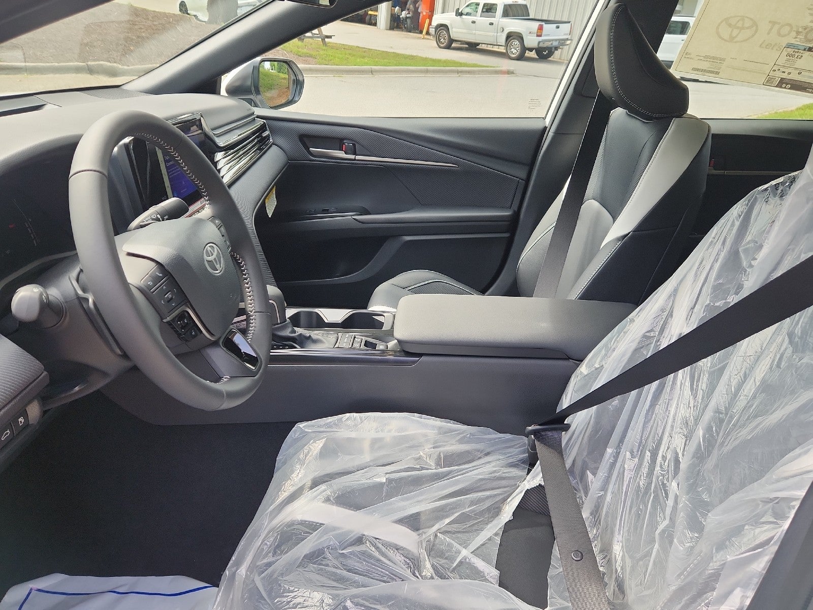 2026 Toyota Camry 4DR CVT HYB SE