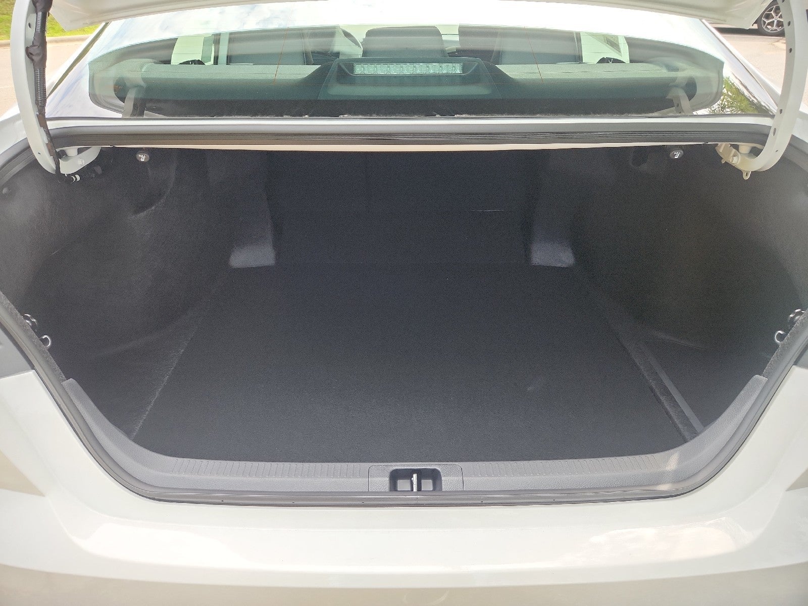 2026 Toyota Camry 4DR CVT HYB SE