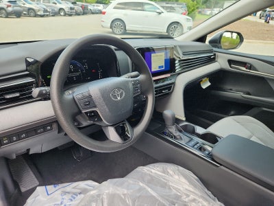 2026 Toyota Camry 4DR CVT HYB LE