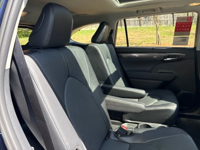 2026 Toyota Highlander Hybrid Hybrid Platinum