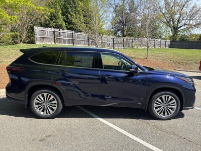 2026 Toyota Highlander Hybrid Hybrid Platinum