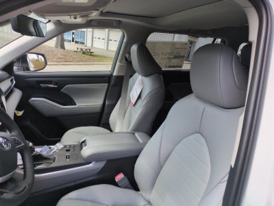 2026 Toyota Highlander Hybrid Hybrid XLE