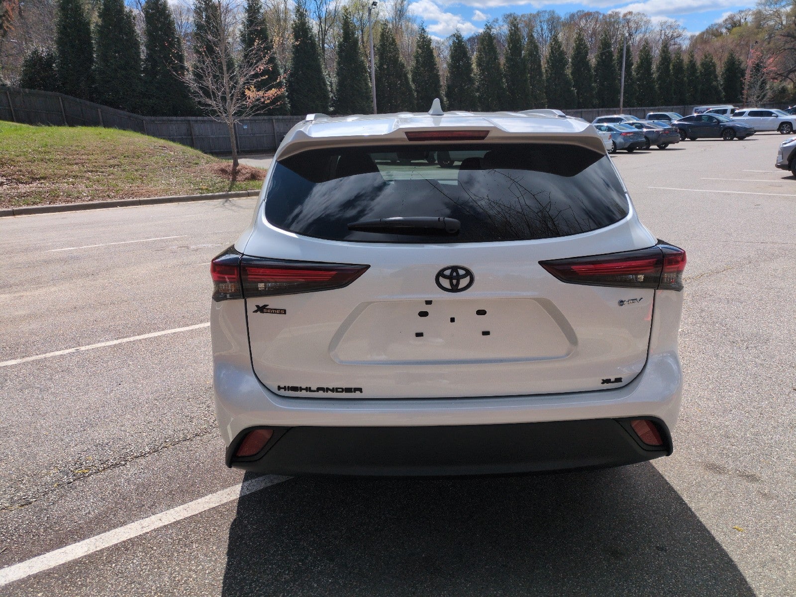 2026 Toyota Highlander Hybrid Hybrid XLE