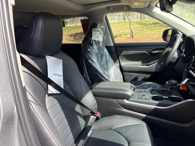 2026 Toyota Highlander Hybrid Hybrid XLE